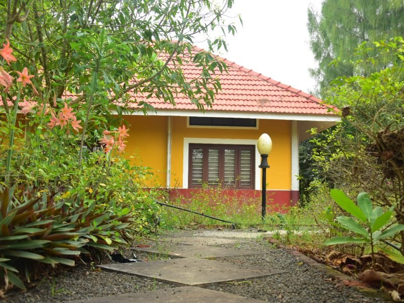 Paradise Quest Nature farm house