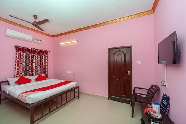 Paradise Puduvai Inn