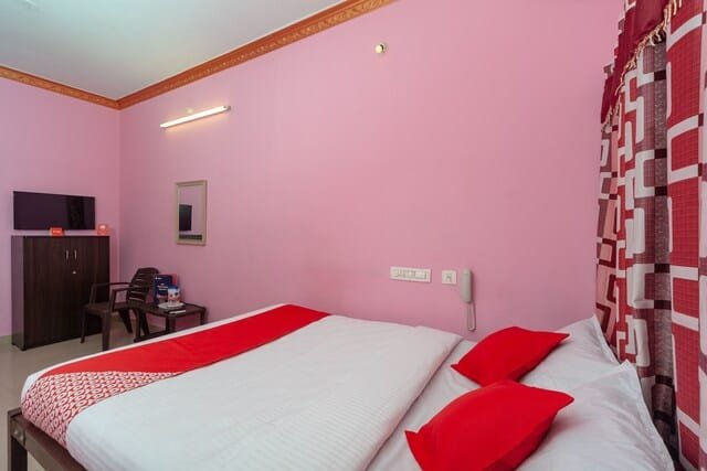 Paradise Puduvai Inn