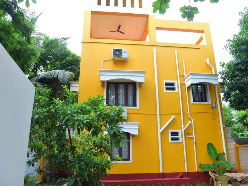 Paradise Yellow villa